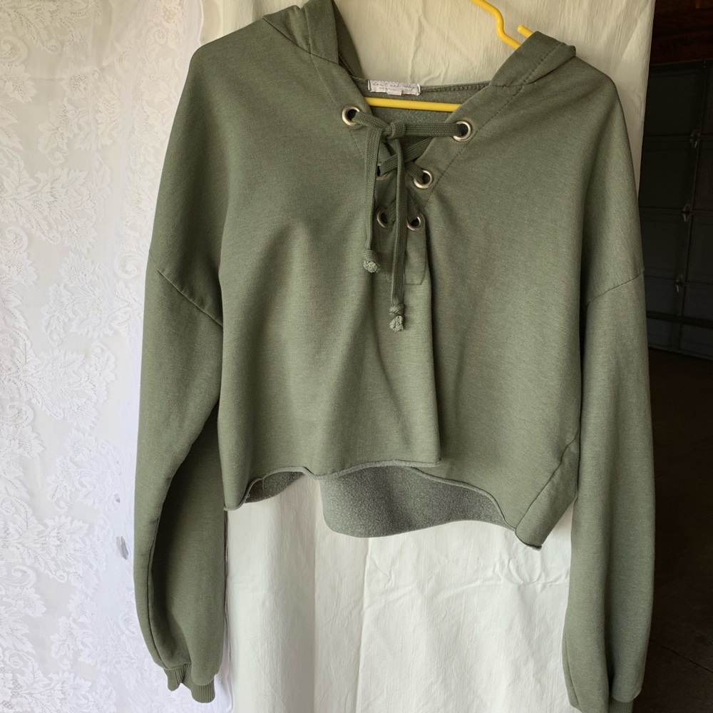 Cropped olive green hoodie by don’t ask why
